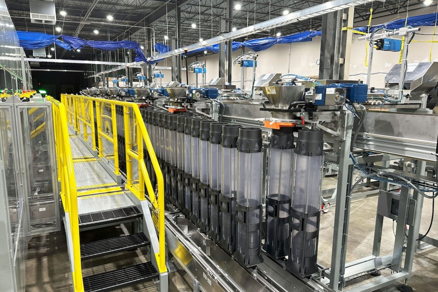 เพิ่มประสิทธิภาพให้กับผู้สร้างเครื่องจักรบรรจุภัณฑ์ด้วยโซลูชันการผลิตแบบเติมเนื้อที่กำหนดเอง