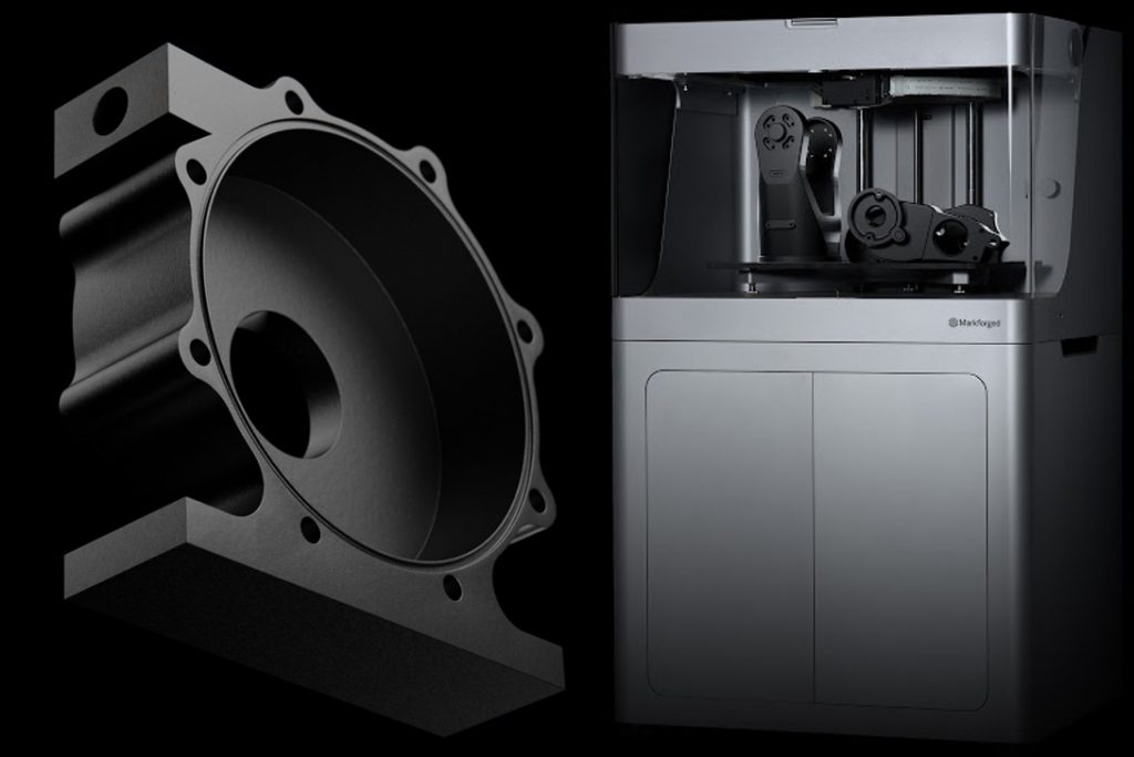 เครื่องพิมพ์ 3D ที่รองรับคาร์บอนบนเดสก์ท็อป<br>「Onyx/MarkTwo」